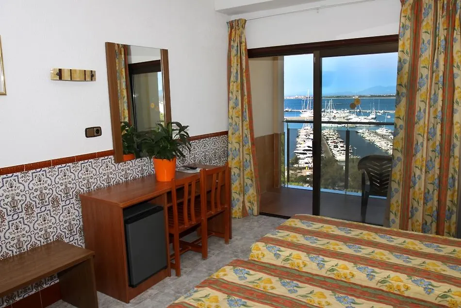 Hotel Univers Ρόζες