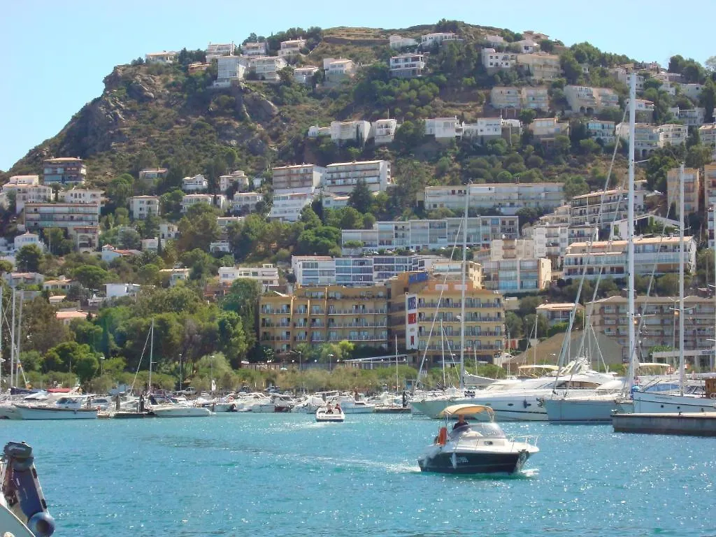 Hotel Univers Ρόζες