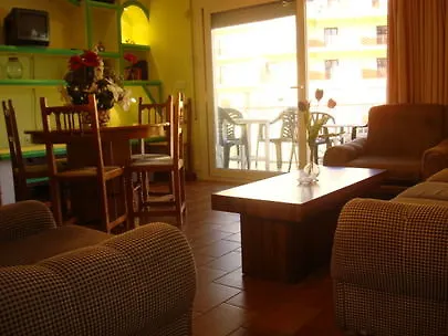 Hotel Univers Ρόζες