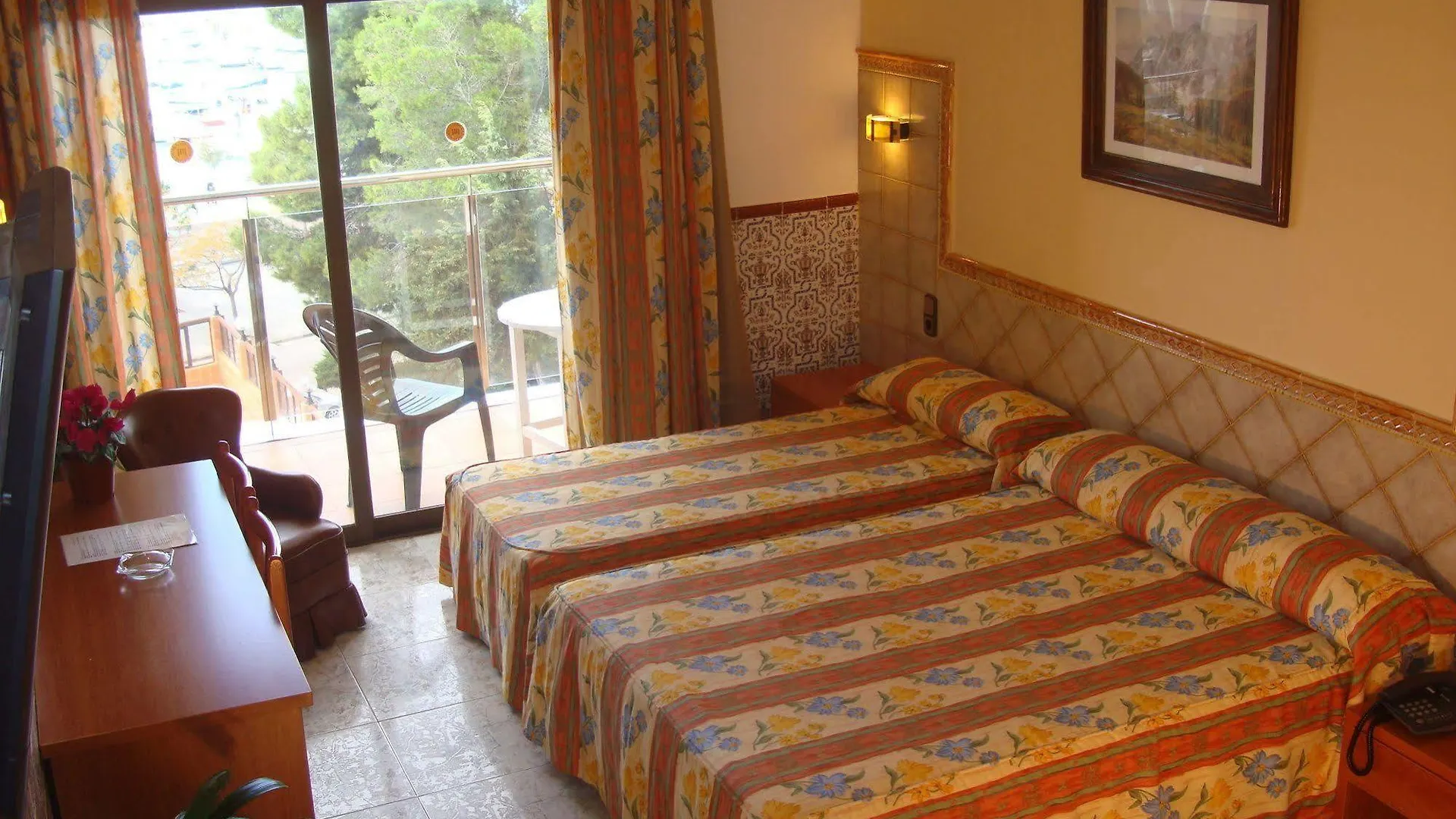 Hotel Univers Ρόζες 3*,  Ισπανία