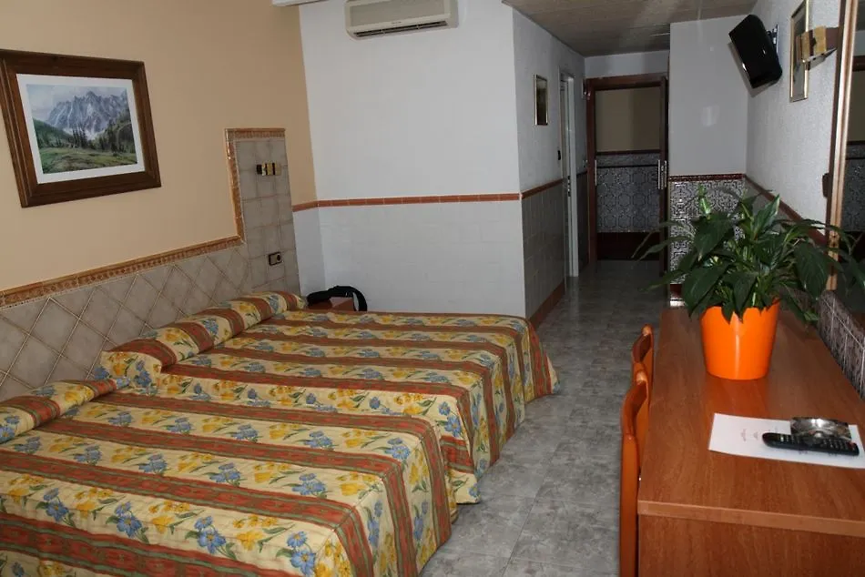 ***  Hotel Univers Rosas España